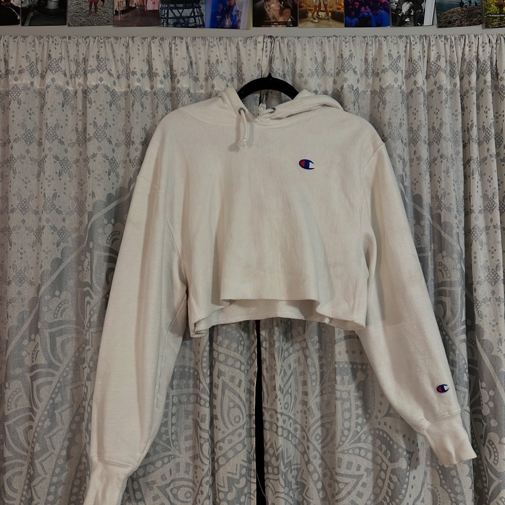 Champion Off-White Cropped Hoodie
